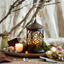 How to Choose Lanterns for a Rustic Wedding Theme