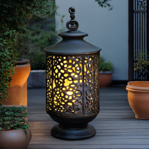 How to Choose the Perfect Decorative Metal Lantern for Your Home