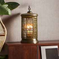 12 Ways to Style a Vintage Metal Lantern Around the House