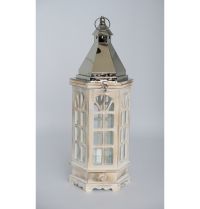 Choosing the Right Wood Finish for Decorative Lanterns