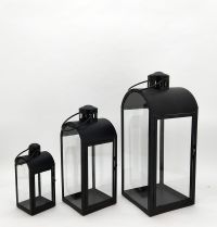 Small vs Large Lanterns: Which Size Is Best for Home Decoration