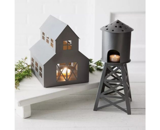 Small Metal Wind Lamp Garden Style Christmas Lantern Candle Holder for Home and House Decoration