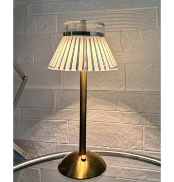 Modern Bedside Reading Room Touch LED Metal Table Lamp Rechargeable USB Charging desk lamp office table lights jl250040﻿