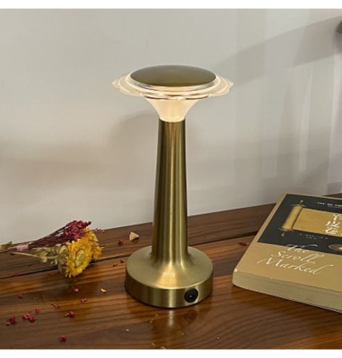 Fashion New Chargeable Touch Sensor Metal Modern Cordless Hotel Dinner Restaurant Hotel Table Soft Lamp