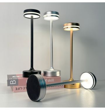 LED Retro Metal Desk Lamp Battery Rechargeable Touch Contral Eye Protection Night Light Creative Restaurant Bedroom Table Lamp jl250056